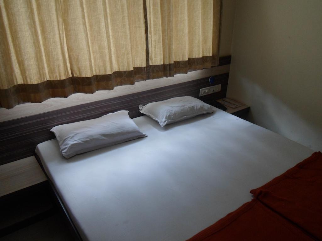 Hotel Vaishali Nashik Zimmer foto